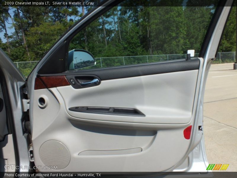 Silver Ice Metallic / Gray 2009 Chevrolet Impala LT