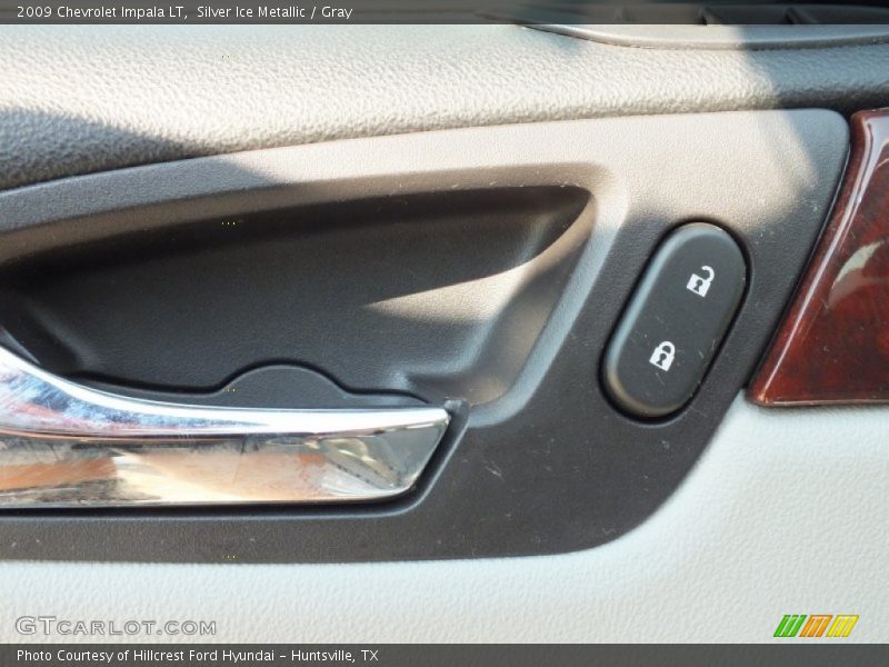 Silver Ice Metallic / Gray 2009 Chevrolet Impala LT