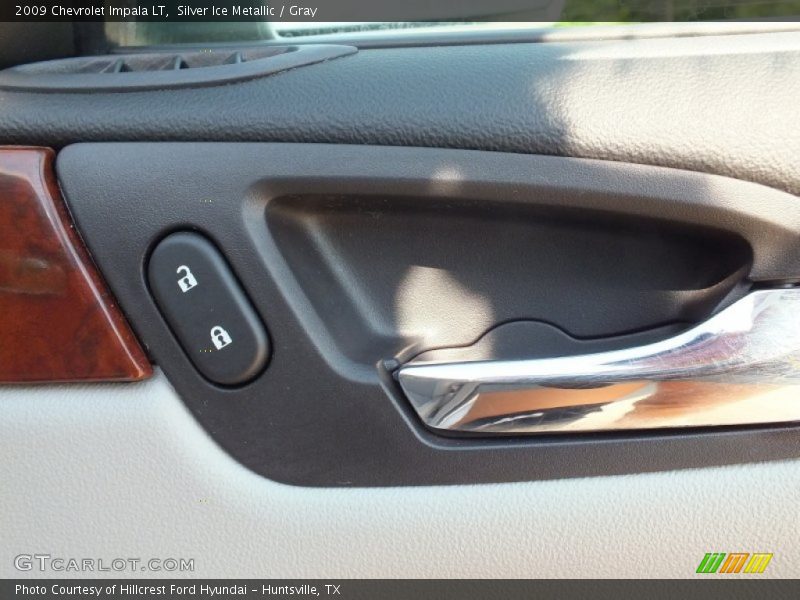 Silver Ice Metallic / Gray 2009 Chevrolet Impala LT