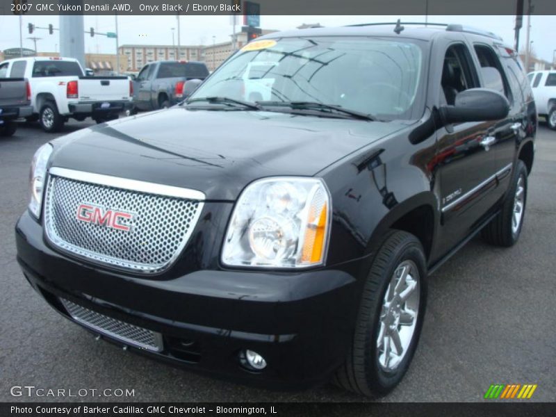 Onyx Black / Ebony Black 2007 GMC Yukon Denali AWD
