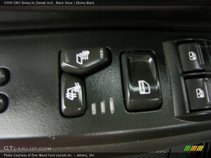 Black Onyx / Ebony Black 2006 GMC Envoy XL Denali 4x4