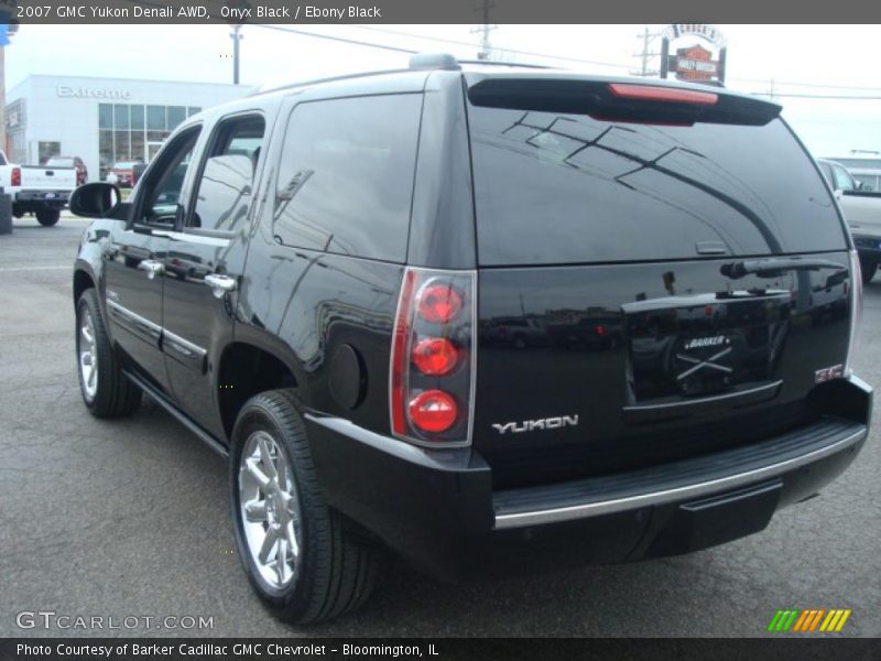 Onyx Black / Ebony Black 2007 GMC Yukon Denali AWD