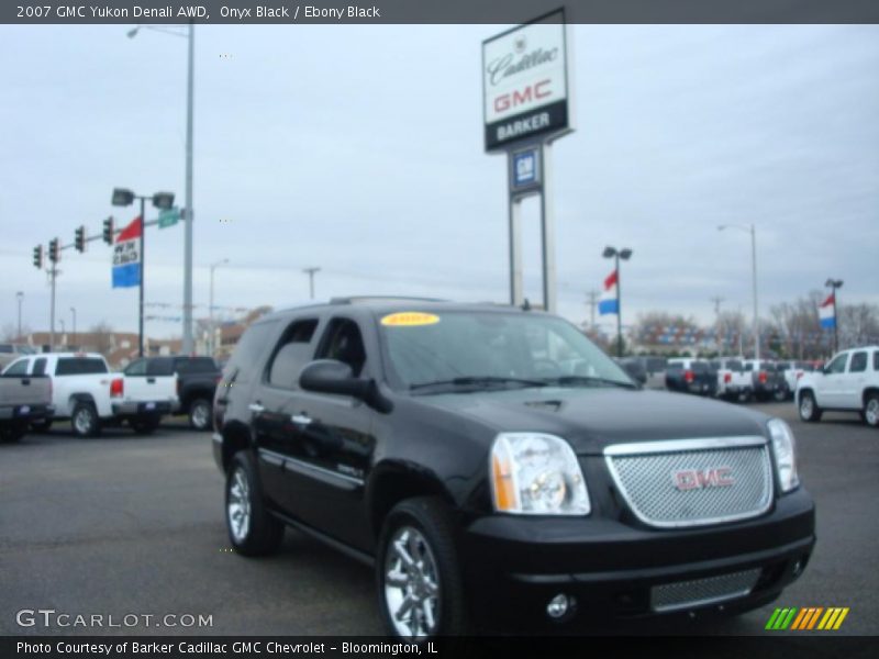 Onyx Black / Ebony Black 2007 GMC Yukon Denali AWD
