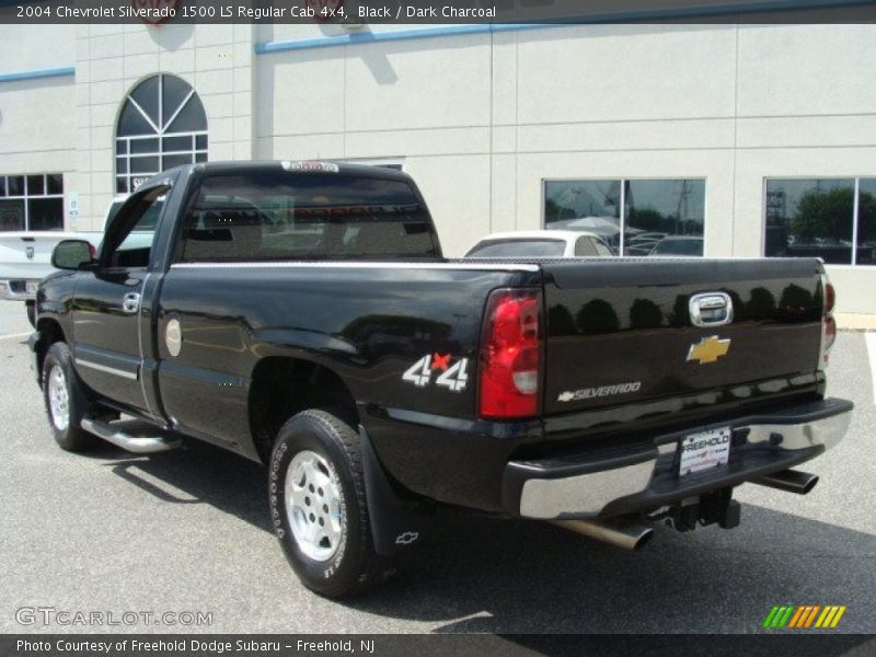 Black / Dark Charcoal 2004 Chevrolet Silverado 1500 LS Regular Cab 4x4