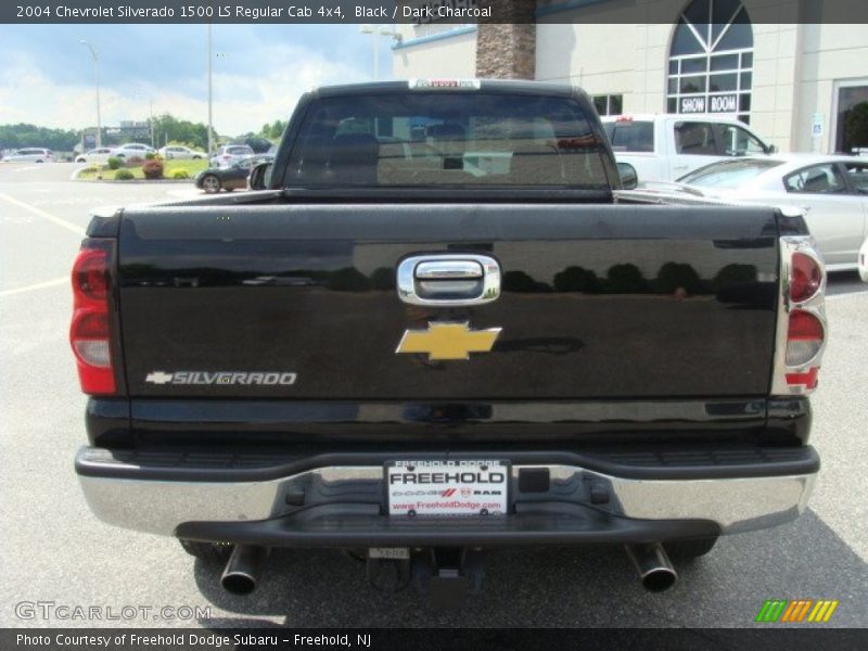 Black / Dark Charcoal 2004 Chevrolet Silverado 1500 LS Regular Cab 4x4