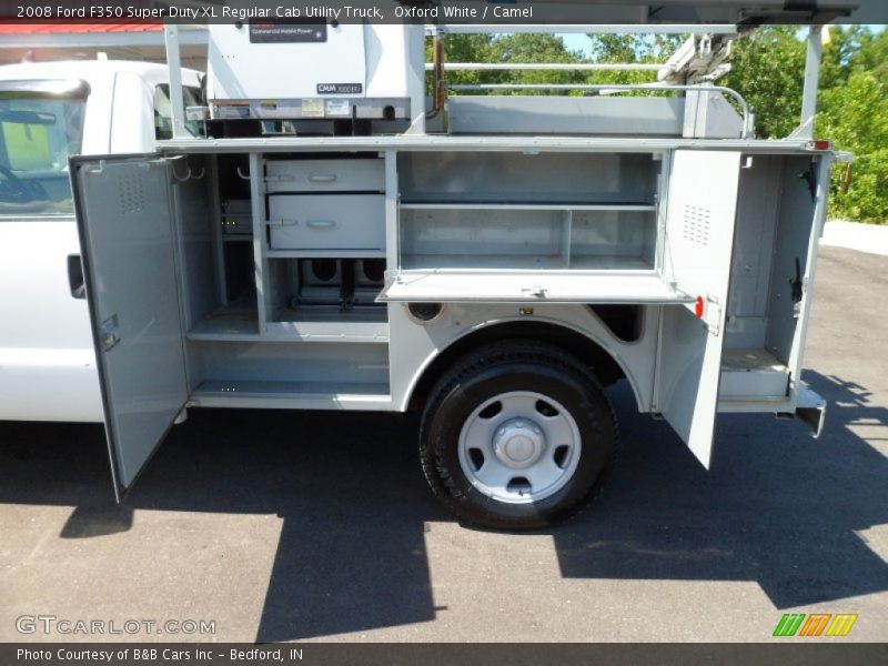 Oxford White / Camel 2008 Ford F350 Super Duty XL Regular Cab Utility Truck