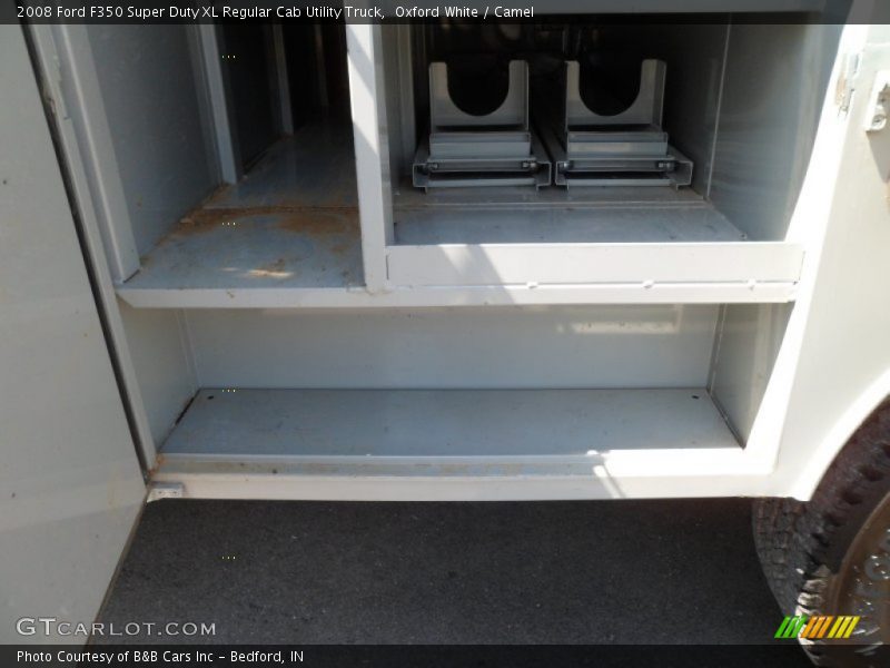 Oxford White / Camel 2008 Ford F350 Super Duty XL Regular Cab Utility Truck
