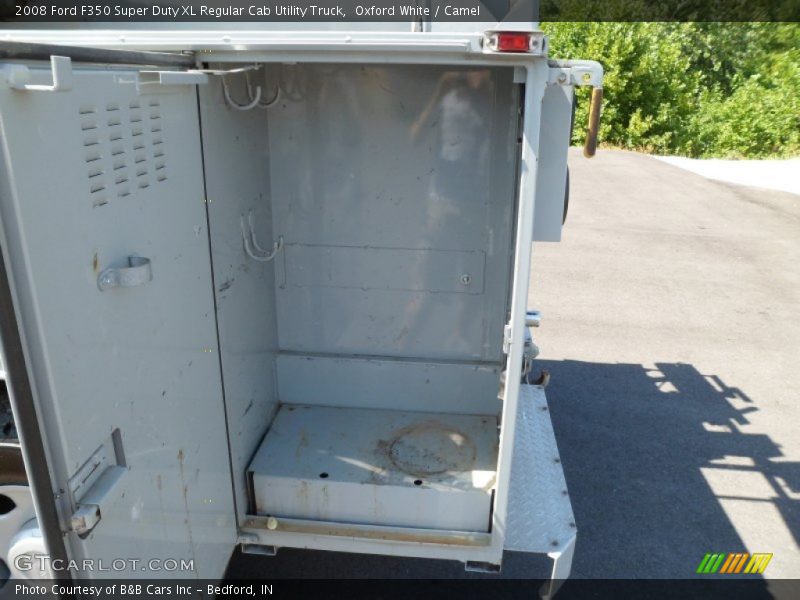 Oxford White / Camel 2008 Ford F350 Super Duty XL Regular Cab Utility Truck