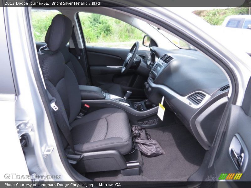 Bright Silver Metallic / Black 2012 Dodge Journey SE