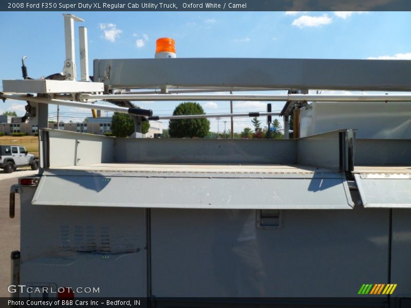 Oxford White / Camel 2008 Ford F350 Super Duty XL Regular Cab Utility Truck