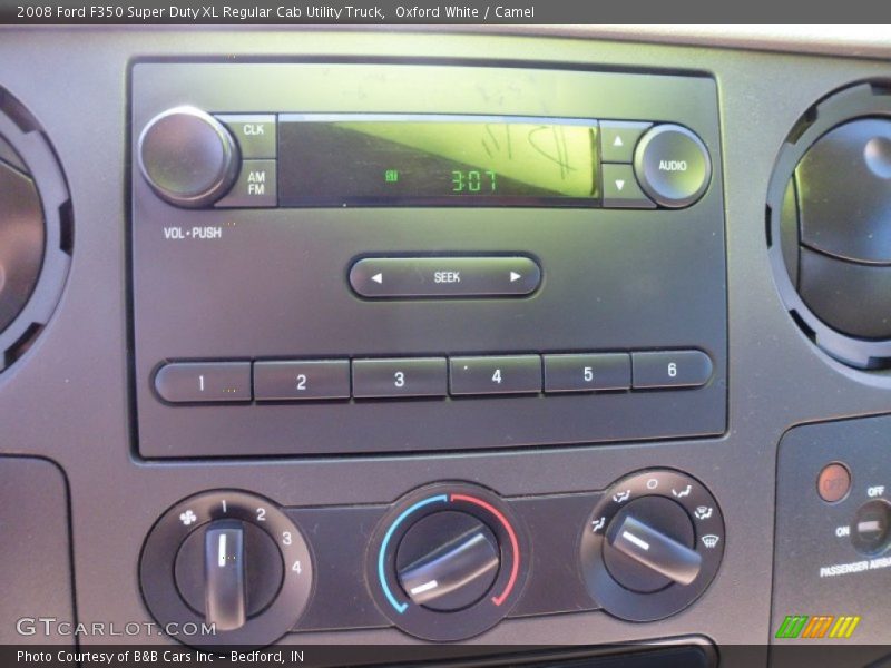 Oxford White / Camel 2008 Ford F350 Super Duty XL Regular Cab Utility Truck