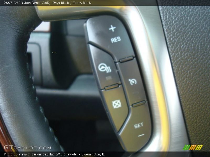 Onyx Black / Ebony Black 2007 GMC Yukon Denali AWD