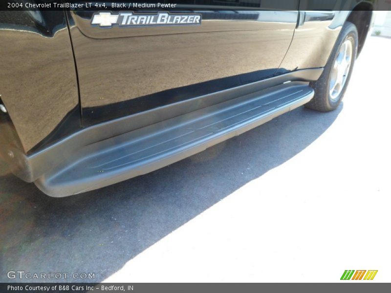 Black / Medium Pewter 2004 Chevrolet TrailBlazer LT 4x4