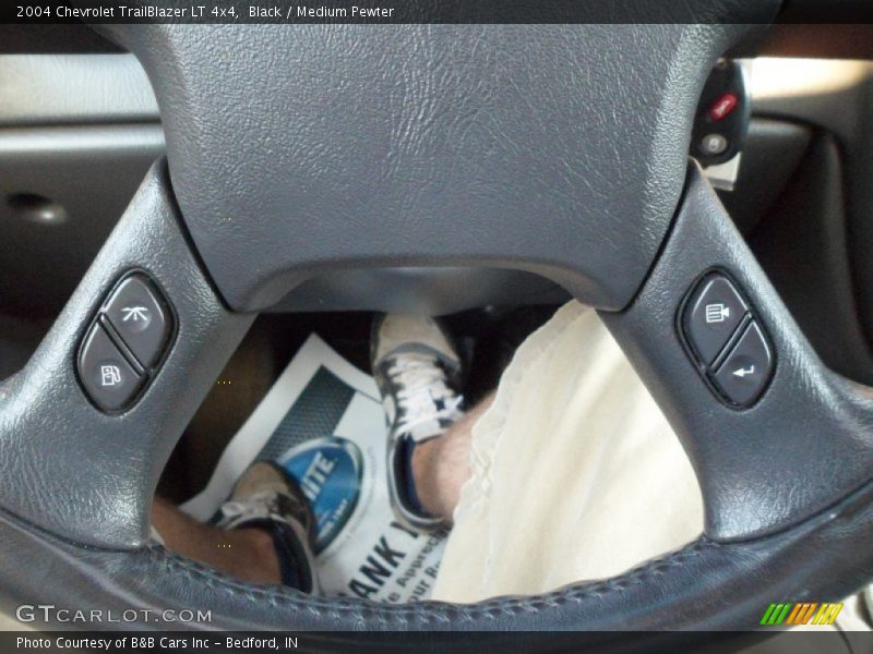 Black / Medium Pewter 2004 Chevrolet TrailBlazer LT 4x4