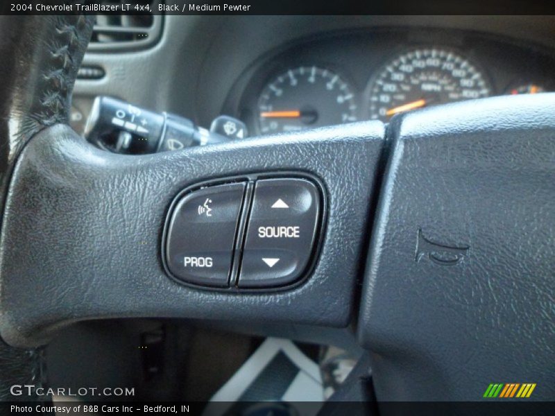 Black / Medium Pewter 2004 Chevrolet TrailBlazer LT 4x4