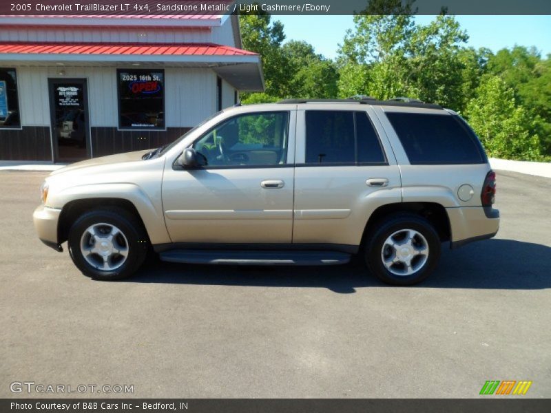 Sandstone Metallic / Light Cashmere/Ebony 2005 Chevrolet TrailBlazer LT 4x4