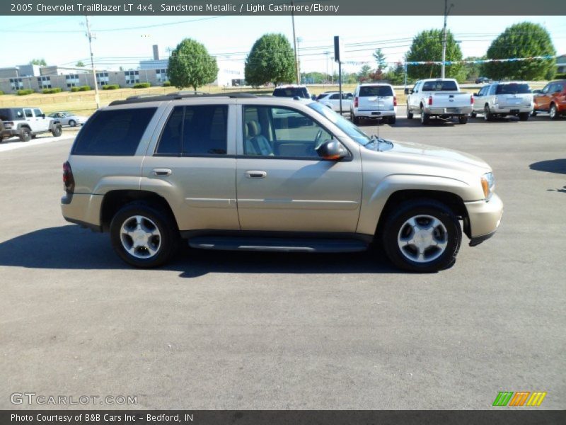 Sandstone Metallic / Light Cashmere/Ebony 2005 Chevrolet TrailBlazer LT 4x4