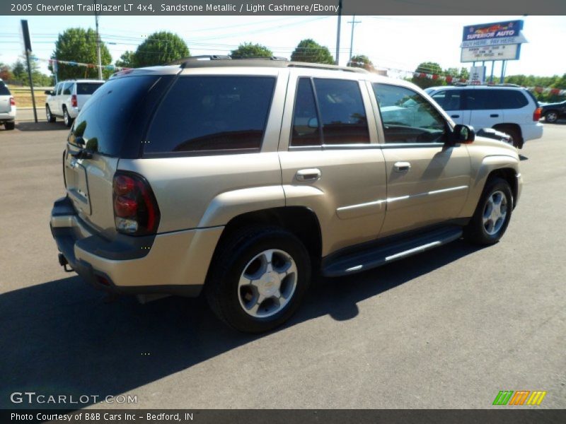 Sandstone Metallic / Light Cashmere/Ebony 2005 Chevrolet TrailBlazer LT 4x4