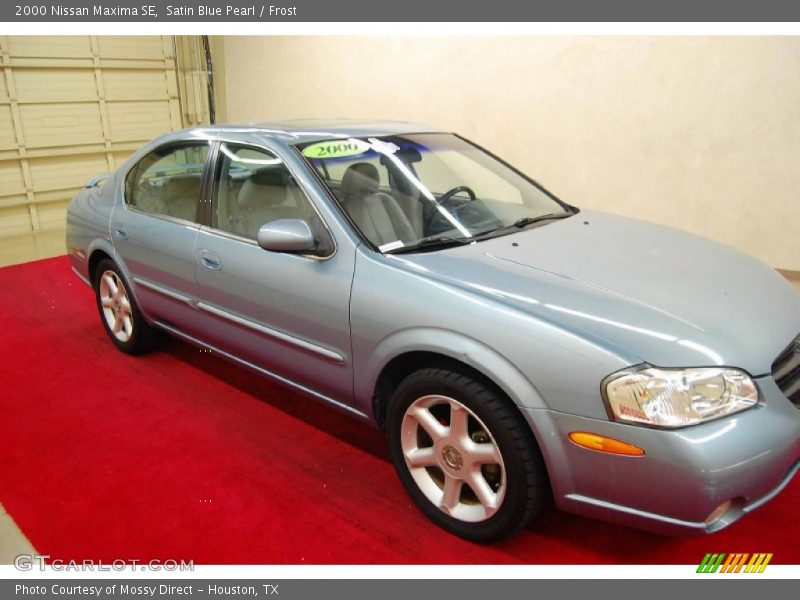 Satin Blue Pearl / Frost 2000 Nissan Maxima SE