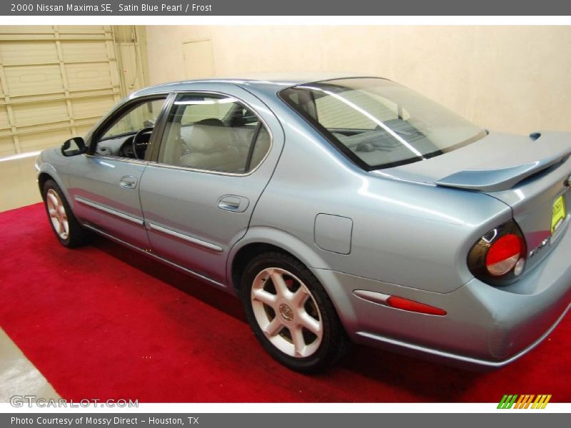 Satin Blue Pearl / Frost 2000 Nissan Maxima SE