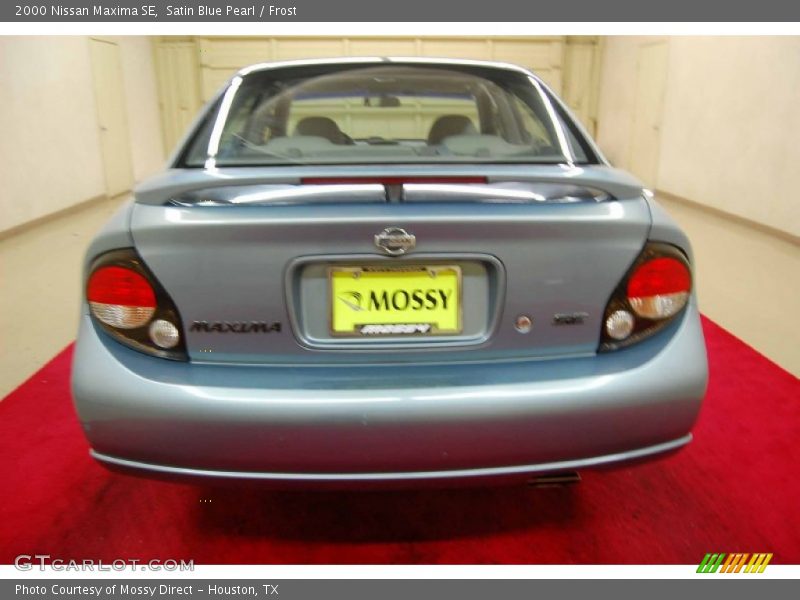 Satin Blue Pearl / Frost 2000 Nissan Maxima SE