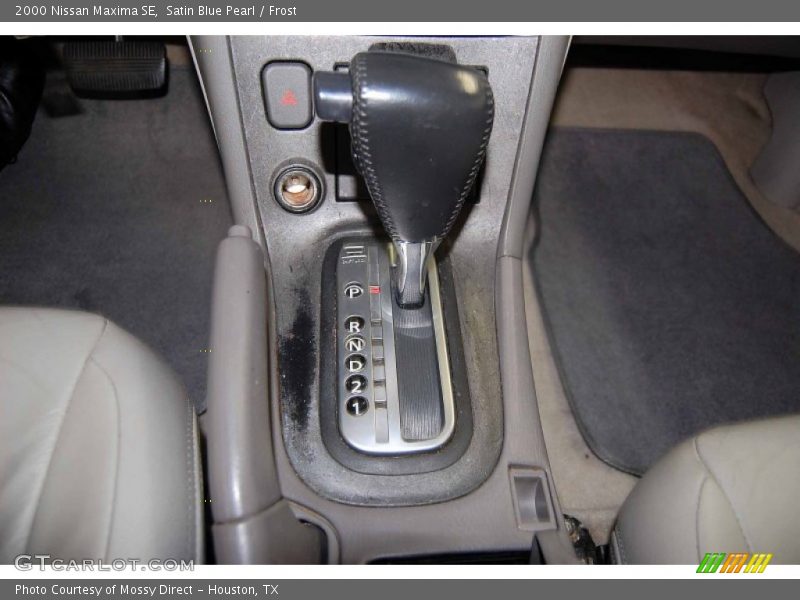 Satin Blue Pearl / Frost 2000 Nissan Maxima SE