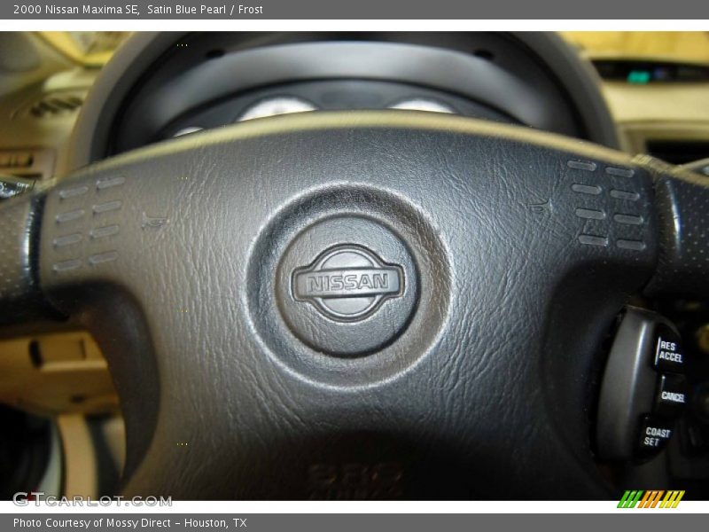 Satin Blue Pearl / Frost 2000 Nissan Maxima SE