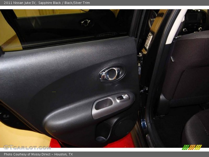 Sapphire Black / Black/Silver Trim 2011 Nissan Juke SV