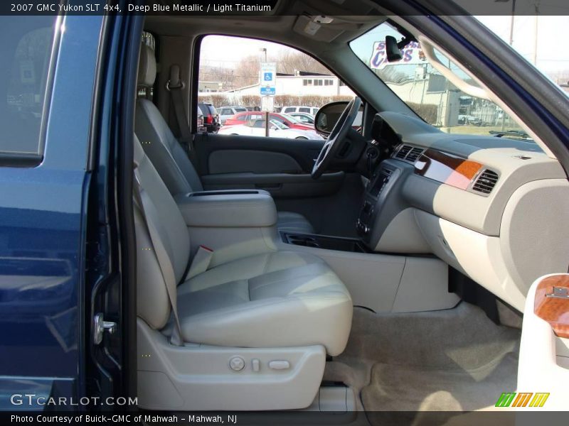 Deep Blue Metallic / Light Titanium 2007 GMC Yukon SLT 4x4