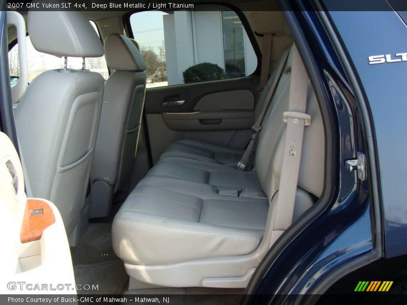 Deep Blue Metallic / Light Titanium 2007 GMC Yukon SLT 4x4