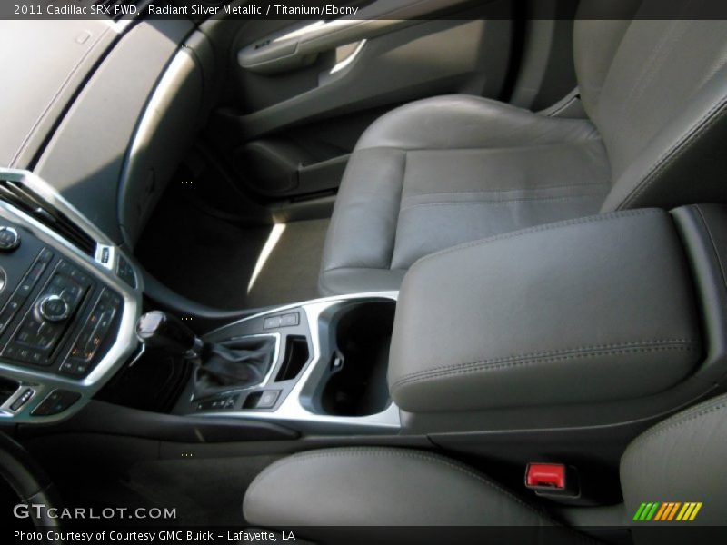 Radiant Silver Metallic / Titanium/Ebony 2011 Cadillac SRX FWD