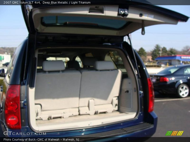Deep Blue Metallic / Light Titanium 2007 GMC Yukon SLT 4x4