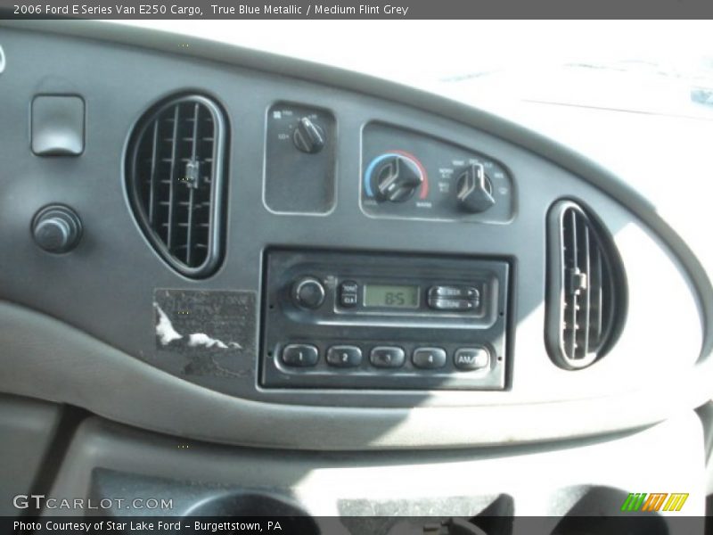 True Blue Metallic / Medium Flint Grey 2006 Ford E Series Van E250 Cargo