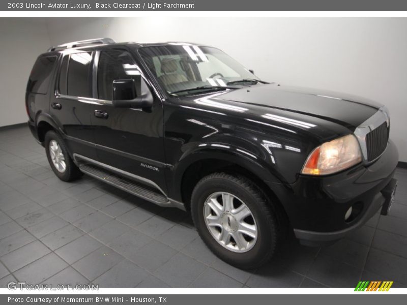 Black Clearcoat / Light Parchment 2003 Lincoln Aviator Luxury