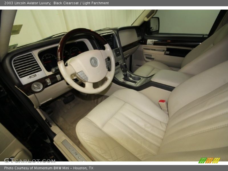 Black Clearcoat / Light Parchment 2003 Lincoln Aviator Luxury
