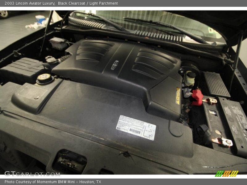 Black Clearcoat / Light Parchment 2003 Lincoln Aviator Luxury