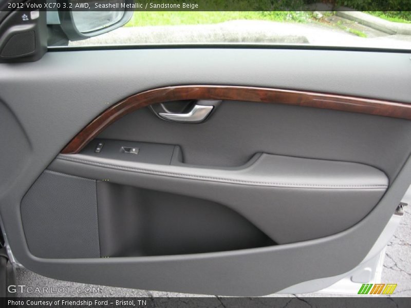 Seashell Metallic / Sandstone Beige 2012 Volvo XC70 3.2 AWD