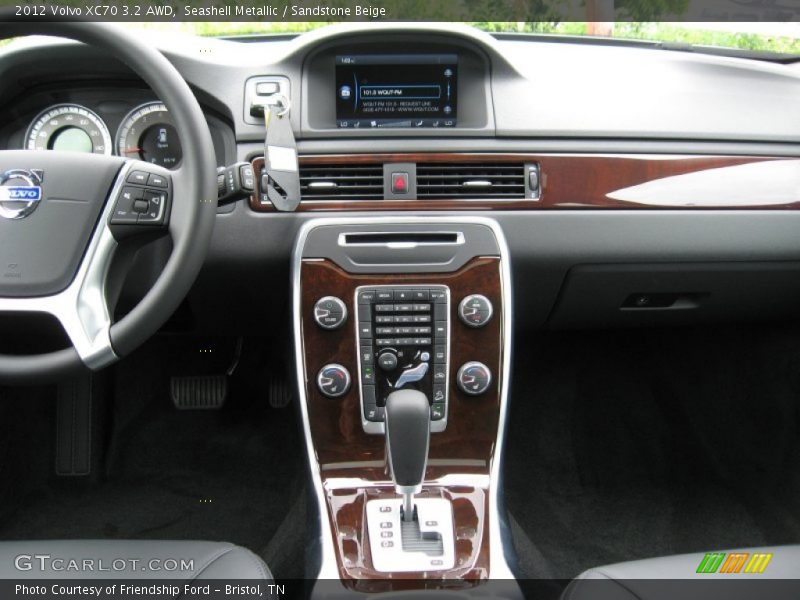 Seashell Metallic / Sandstone Beige 2012 Volvo XC70 3.2 AWD