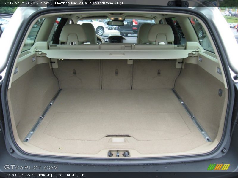  2012 XC70 3.2 AWD Trunk