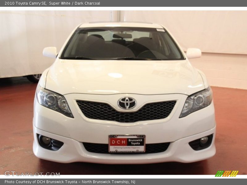 Super White / Dark Charcoal 2010 Toyota Camry SE