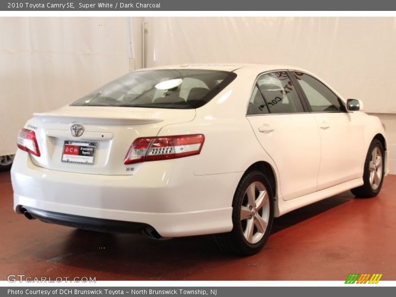 Super White / Dark Charcoal 2010 Toyota Camry SE