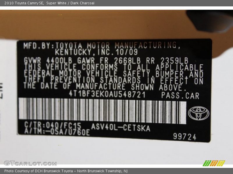 Super White / Dark Charcoal 2010 Toyota Camry SE