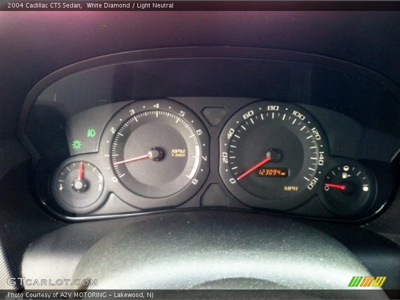 White Diamond / Light Neutral 2004 Cadillac CTS Sedan