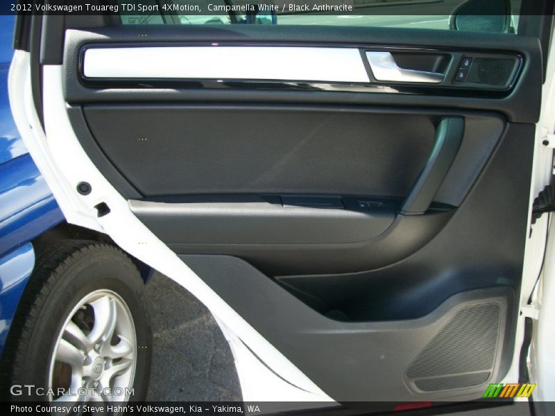 Campanella White / Black Anthracite 2012 Volkswagen Touareg TDI Sport 4XMotion