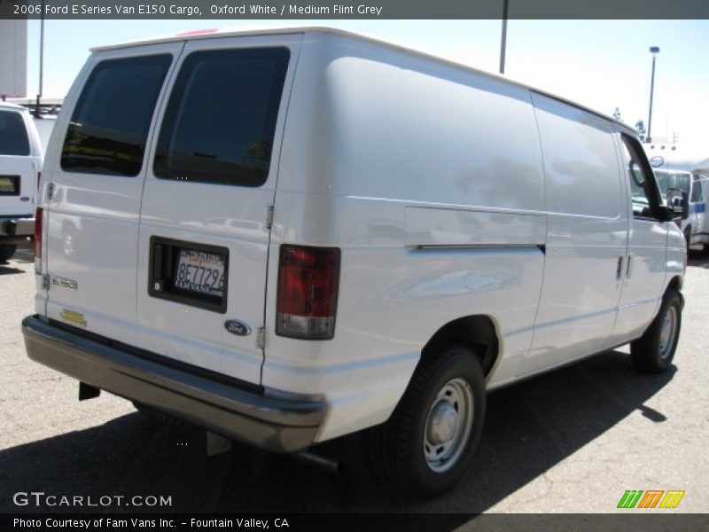 Oxford White / Medium Flint Grey 2006 Ford E Series Van E150 Cargo