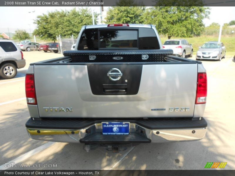 Radiant Silver / Charcoal 2008 Nissan Titan SE Crew Cab
