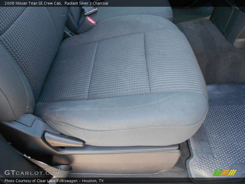 Radiant Silver / Charcoal 2008 Nissan Titan SE Crew Cab