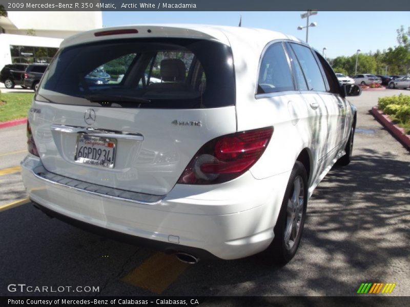 Arctic White / Macadamia 2009 Mercedes-Benz R 350 4Matic