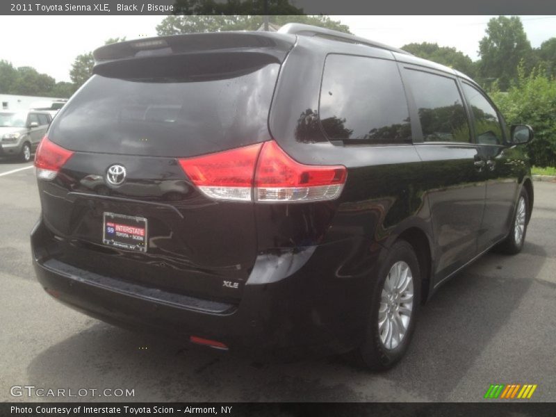 Black / Bisque 2011 Toyota Sienna XLE