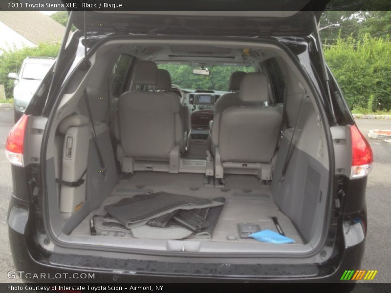 Black / Bisque 2011 Toyota Sienna XLE